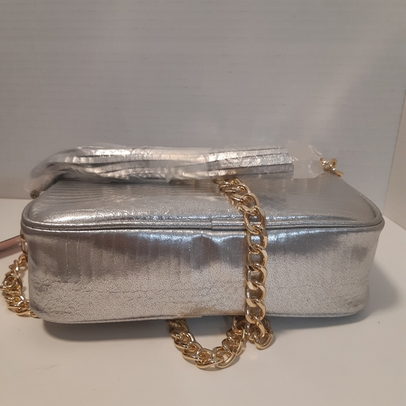 NWOT Silver Victorias Secret Shoulder Bag - Picture 3 of 7